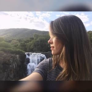 Meet your Posher, Mayara